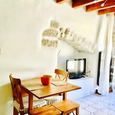 Petite Maison 3* Centre-village Hébergement de vacances *